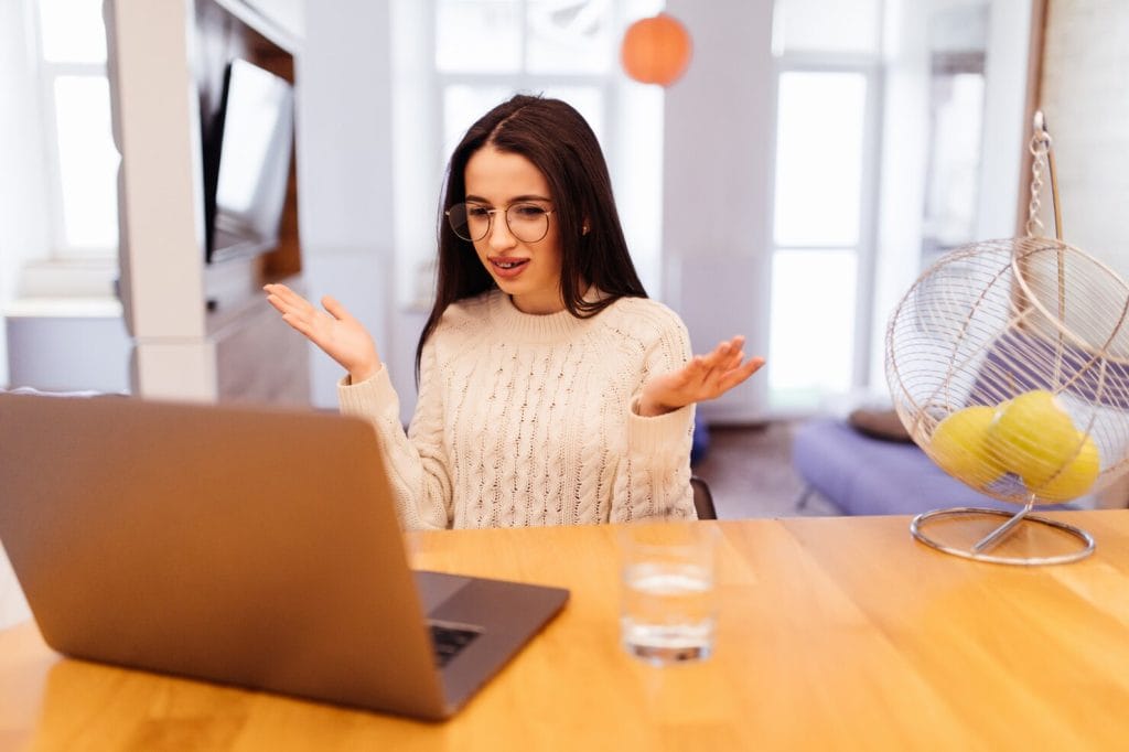 Errores comunes al iniciar un negocio en línea y cómo evitarlos